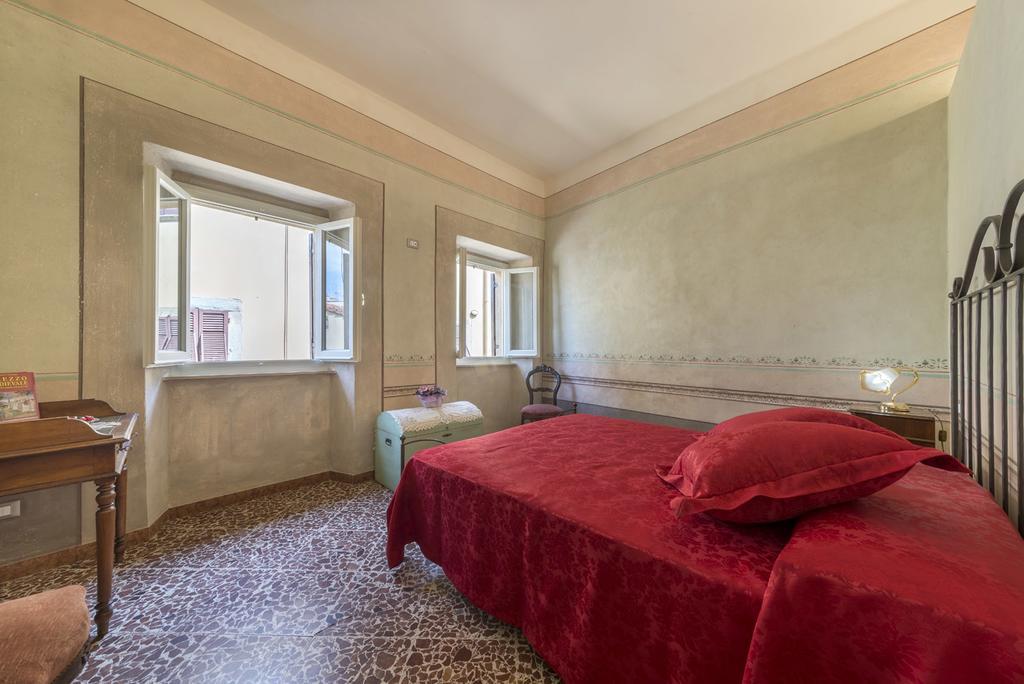 I Bei Ricordi - Historic Centre Apartment 6 Arezzo Eksteriør bilde