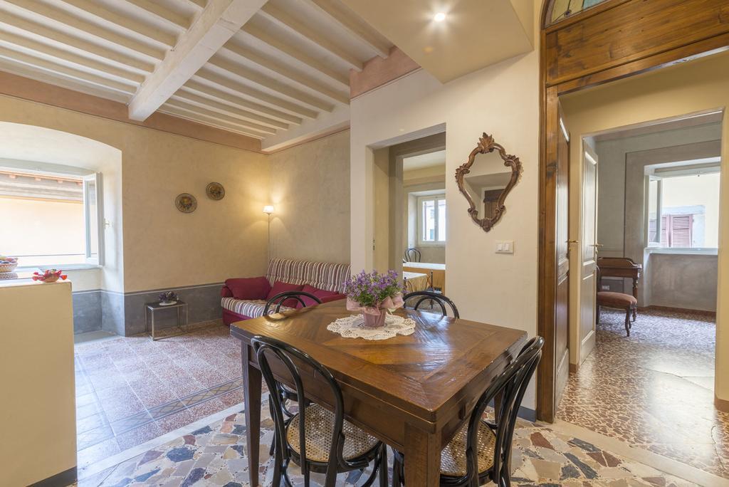 I Bei Ricordi - Historic Centre Apartment 6 Arezzo Eksteriør bilde